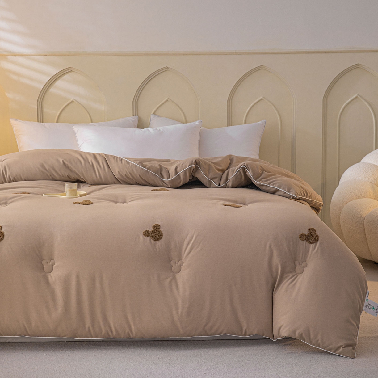 91家纺网 家纺一手货源 找家纺 一加一 2025新款中科院抗菌毛巾刺绣大豆被被子被芯-米奇 米奇-咖