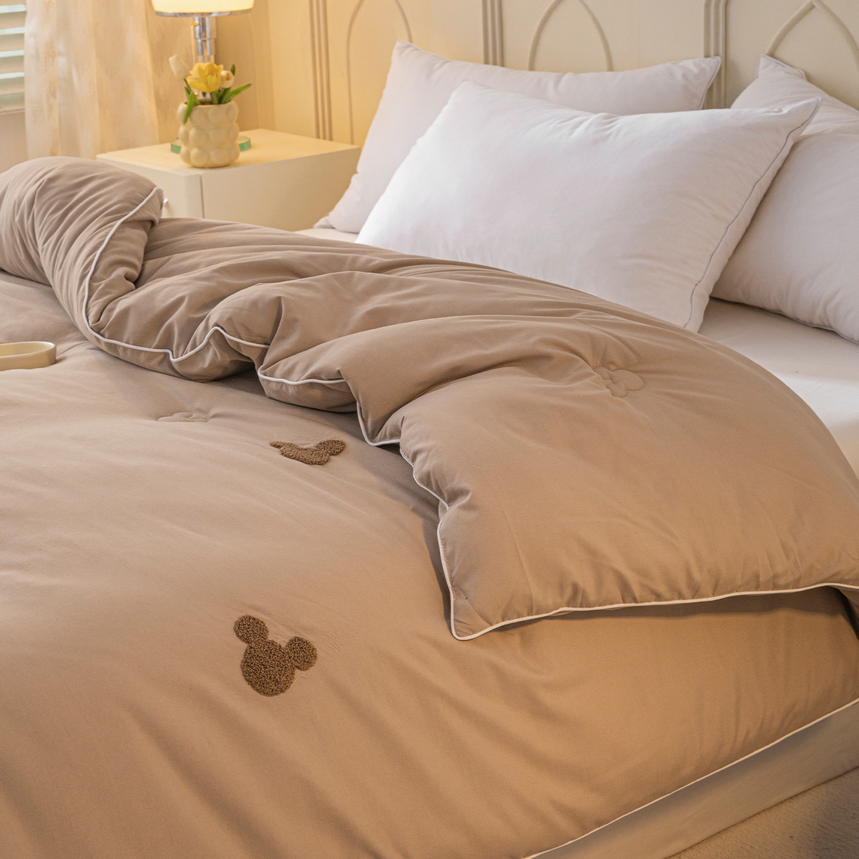 91家纺网 家纺一手货源 找家纺 一加一 2025新款中科院抗菌毛巾刺绣大豆被被子被芯-米奇 米奇-咖