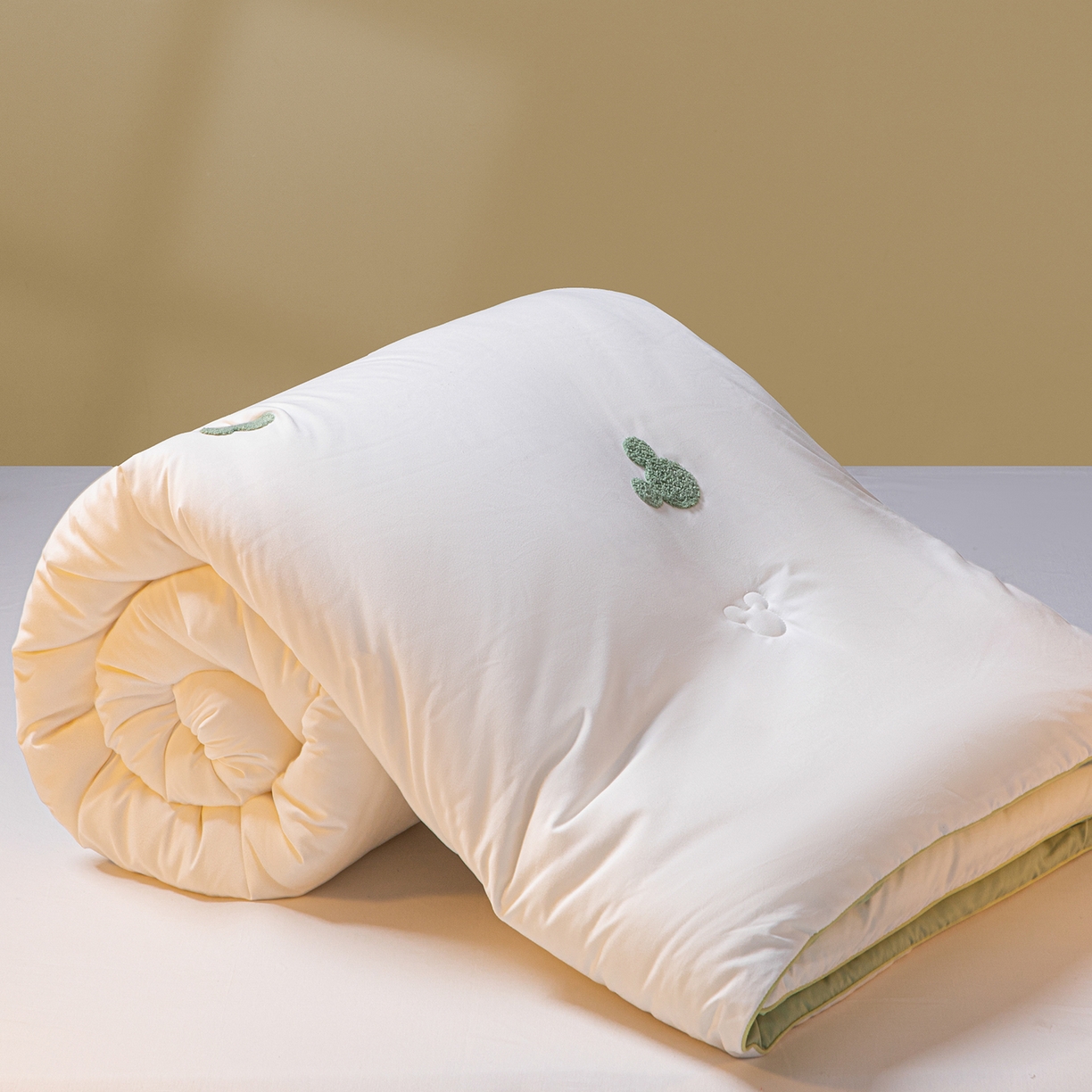 91家纺网 家纺一手货源 找家纺 一加一 2025新款中科院抗菌毛巾刺绣大豆被被子被芯-米奇 米奇-白＋绿