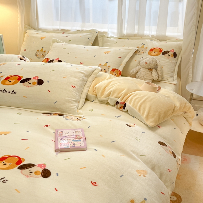 91家纺网 家纺一手货源 找家纺 慕尚家纺 2025新款高克重田园花卉类加厚牛奶绒3.5kg四件套 快乐乐园