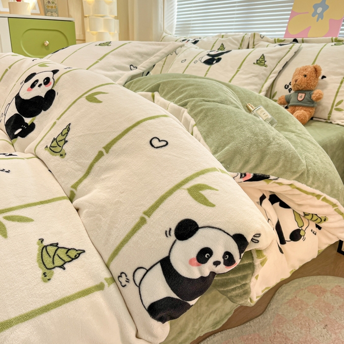 91家纺网 家纺一手货源 找家纺 慕尚家纺 2025新款高克重田园花卉类加厚牛奶绒3.5kg四件套 快乐熊猫