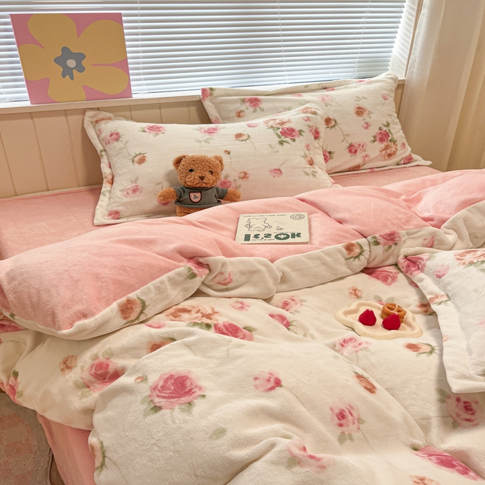 91家纺网 家纺一手货源 找家纺 慕尚家纺 2025新款高克重田园花卉类加厚牛奶绒3.5kg四件套 甜美冬日