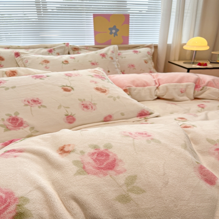 91家纺网 家纺一手货源 找家纺 慕尚家纺 2025新款高克重田园花卉类加厚牛奶绒3.5kg四件套 甜美冬日