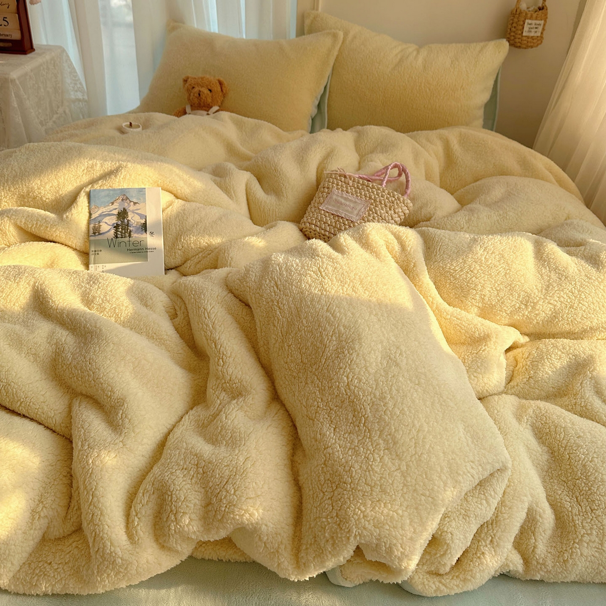 91家纺网 家纺一手货源 找家纺 顾里家纺 2025新款ins韩系糯糯羊羔绒四套件 羊羔黄蓝