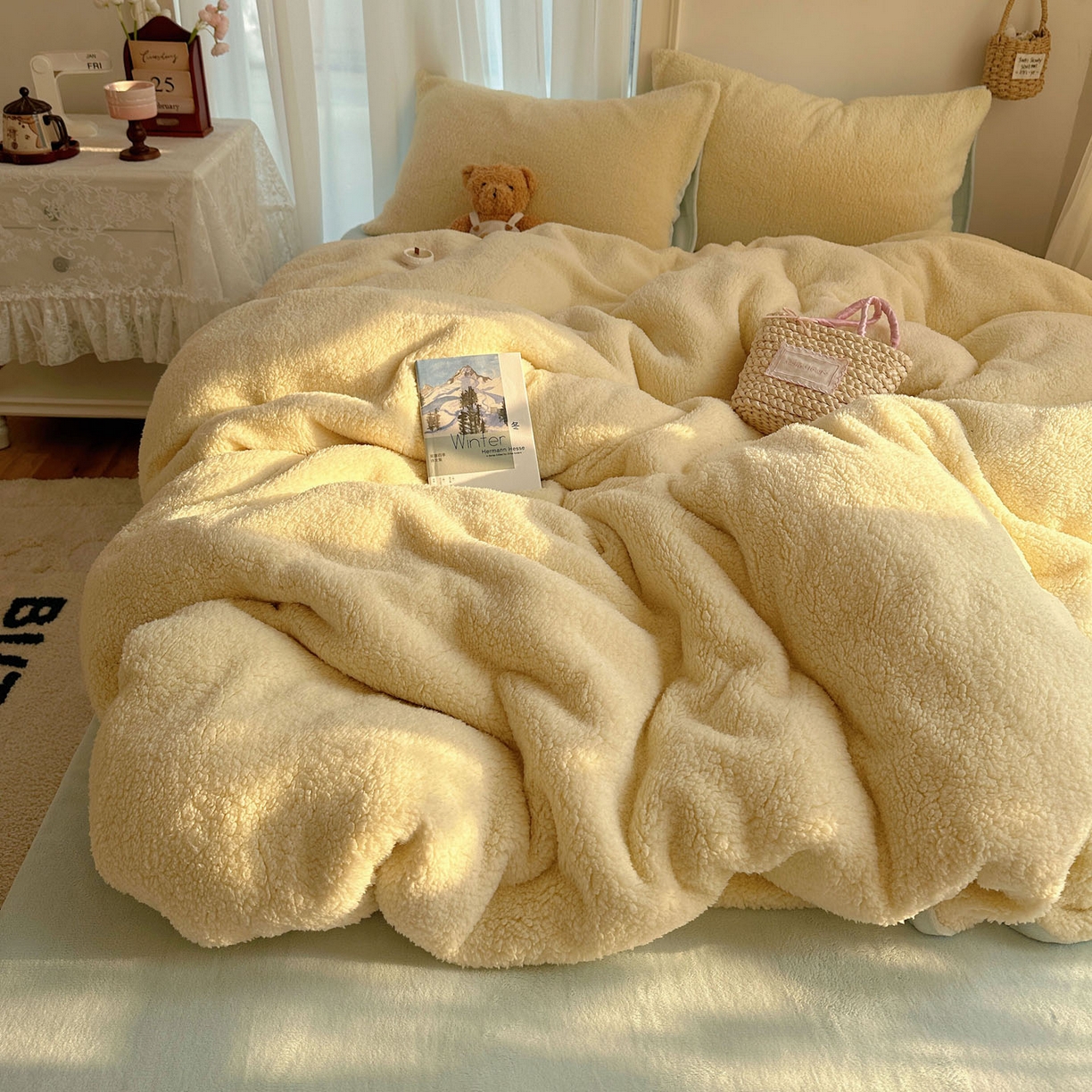 91家纺网 家纺一手货源 找家纺 顾里家纺 2025新款ins韩系糯糯羊羔绒四套件 羊羔黄蓝