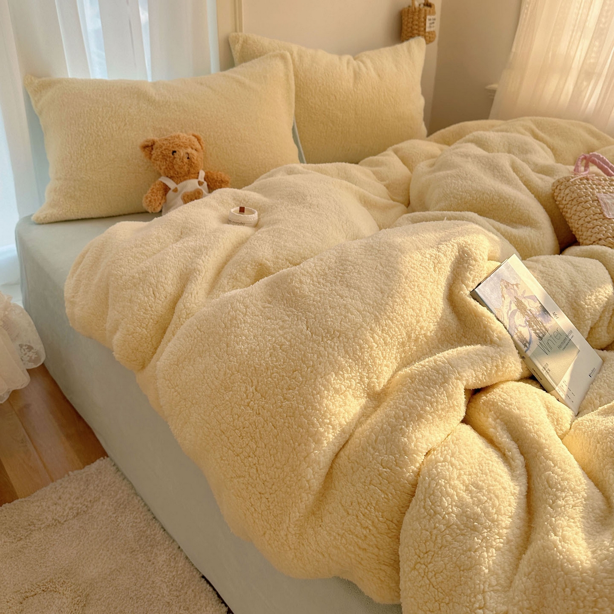 91家纺网 家纺一手货源 找家纺 顾里家纺 2025新款ins韩系糯糯羊羔绒四套件 羊羔黄蓝