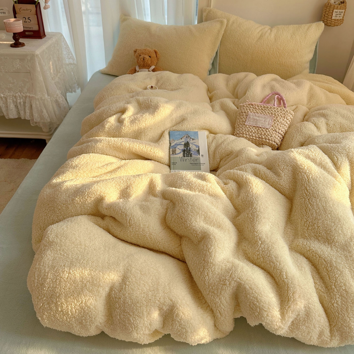 91家纺网 家纺一手货源 找家纺 顾里家纺 2025新款ins韩系糯糯羊羔绒四套件 羊羔黄蓝