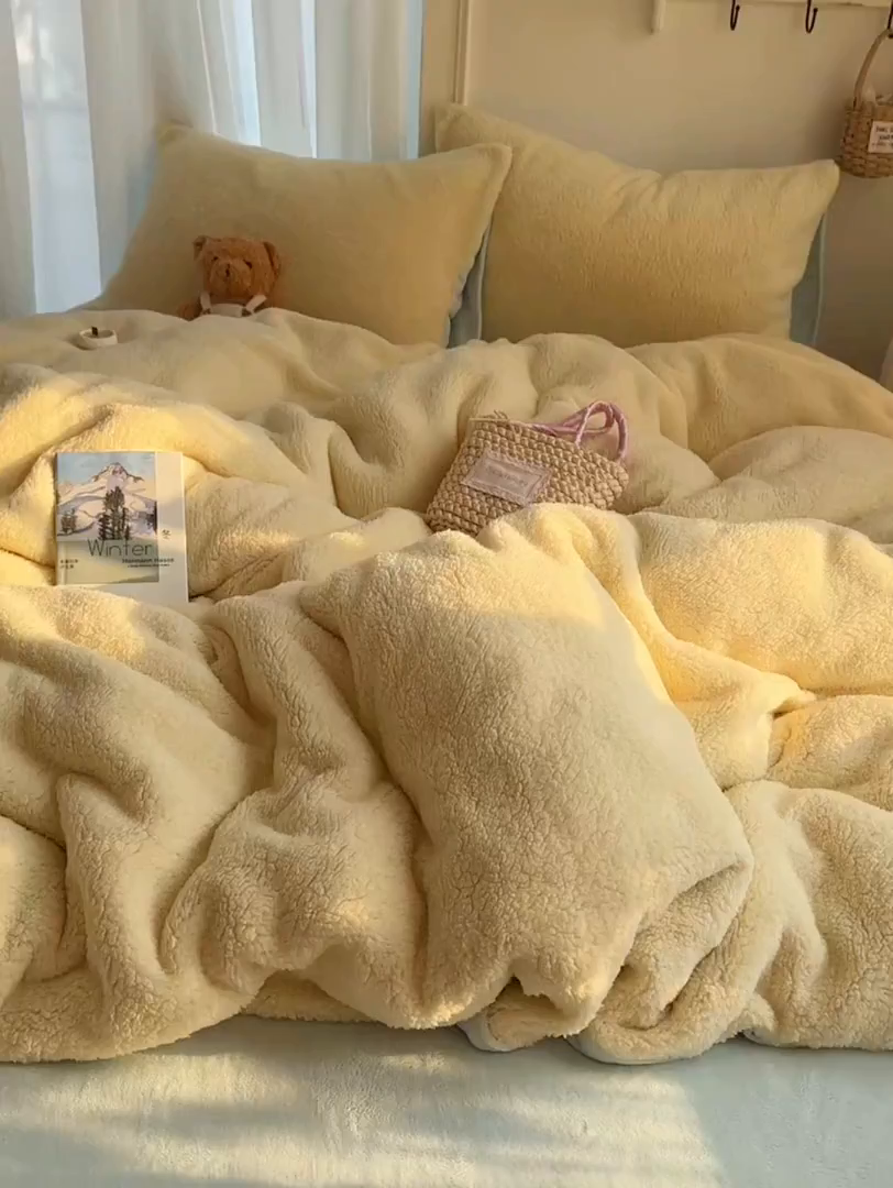 91家纺网 家纺一手货源 找家纺 顾里家纺 2025新款ins韩系糯糯羊羔绒四套件 羊羔黄蓝