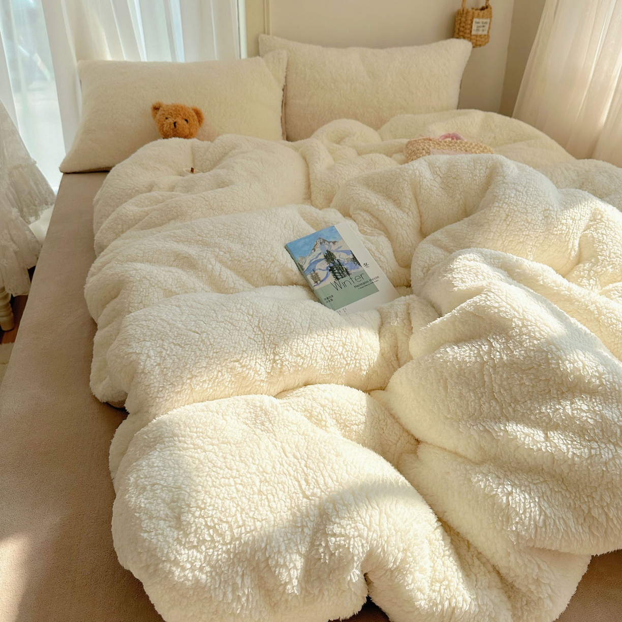 91家纺网 家纺一手货源 找家纺 顾里家纺 2025新款ins韩系糯糯羊羔绒四套件 羊羔咖