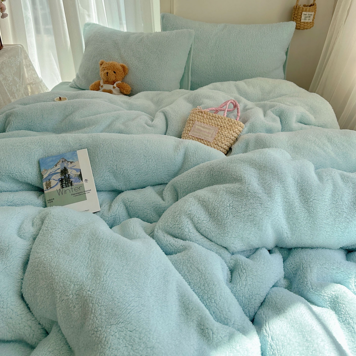 91家纺网 家纺一手货源 找家纺 顾里家纺 2025新款ins韩系糯糯羊羔绒四套件 羊羔蓝