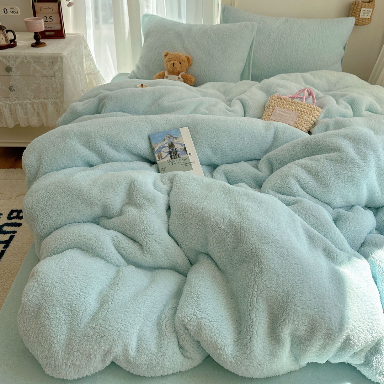 91家纺网 家纺一手货源 找家纺 顾里家纺 2025新款ins韩系糯糯羊羔绒四套件 羊羔蓝