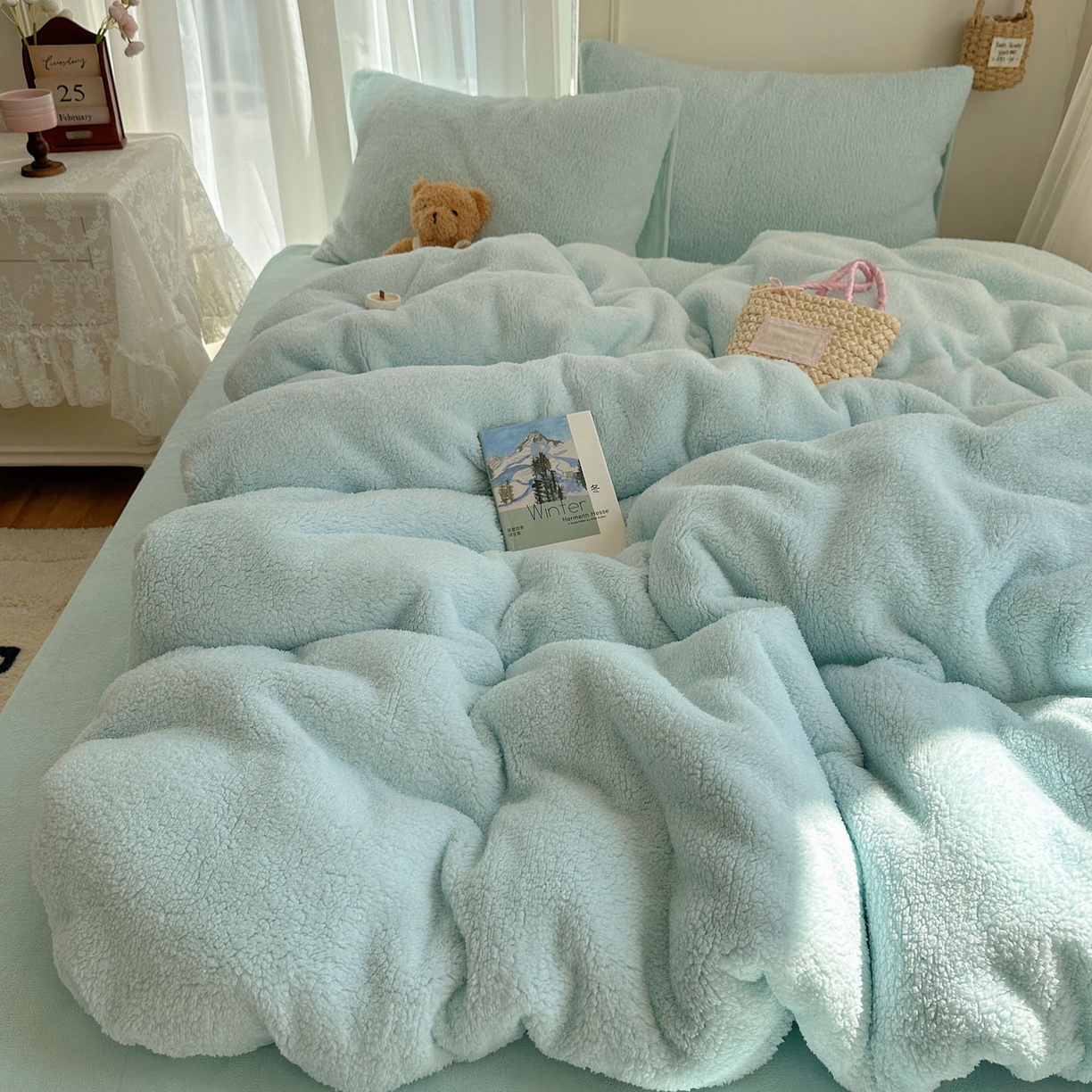 91家纺网 家纺一手货源 找家纺 顾里家纺 2025新款ins韩系糯糯羊羔绒四套件 羊羔蓝