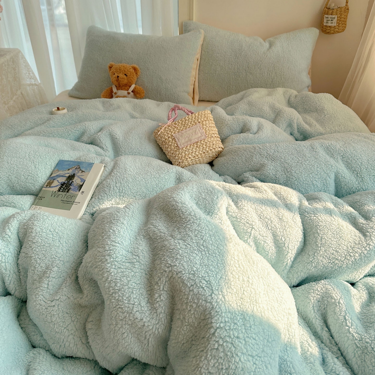 91家纺网 家纺一手货源 找家纺 顾里家纺 2025新款ins韩系糯糯羊羔绒四套件 羊羔蓝黄