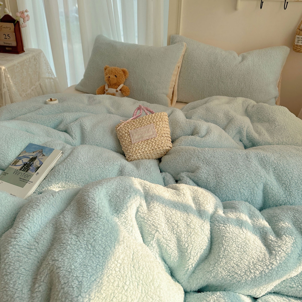 91家纺网 家纺一手货源 找家纺 顾里家纺 2025新款ins韩系糯糯羊羔绒四套件 羊羔蓝黄