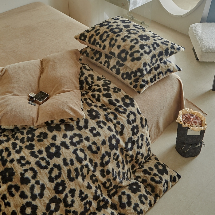 91家纺网 家纺一手货源 找家纺 缘生活 2025新款仿兔毛绒印花四件套 仿兔毛绒 豹纹-卡其