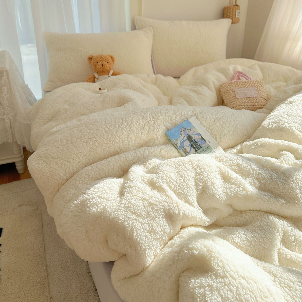 91家纺网 家纺一手货源 找家纺 顾里家纺 2025新款ins韩系糯糯羊羔绒四套件 羊羔米