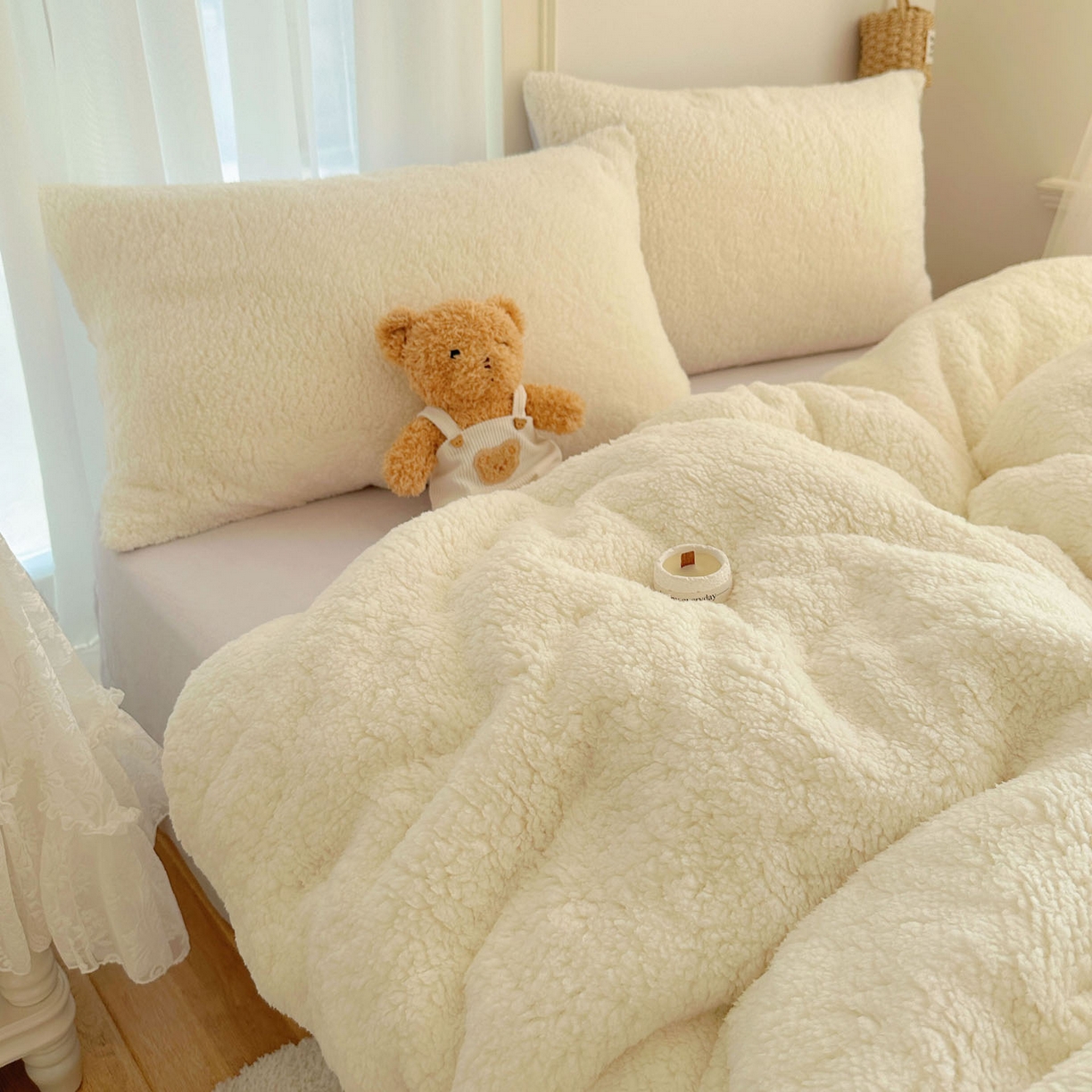 91家纺网 家纺一手货源 找家纺 顾里家纺 2025新款ins韩系糯糯羊羔绒四套件 羊羔米