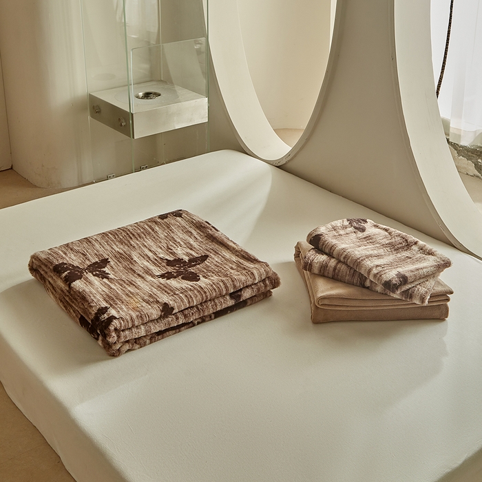 91家纺网 家纺一手货源 找家纺 缘生活 2025新款仿兔毛绒印花四件套 仿兔毛绒 蝴蝶-卡其