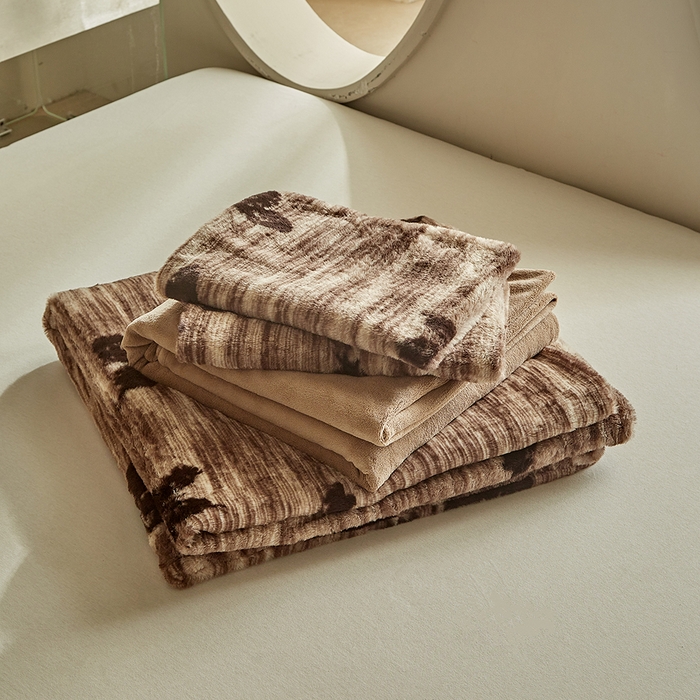 91家纺网 家纺一手货源 找家纺 缘生活 2025新款仿兔毛绒印花四件套 仿兔毛绒 蝴蝶-卡其