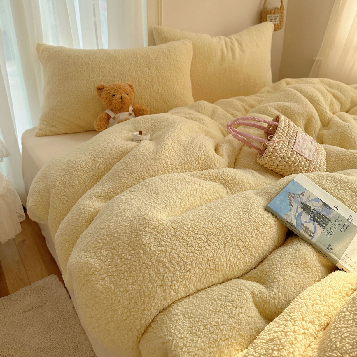 91家纺网 家纺一手货源 找家纺 顾里家纺 2025新款ins韩系糯糯羊羔绒四套件 羊羔奶黄