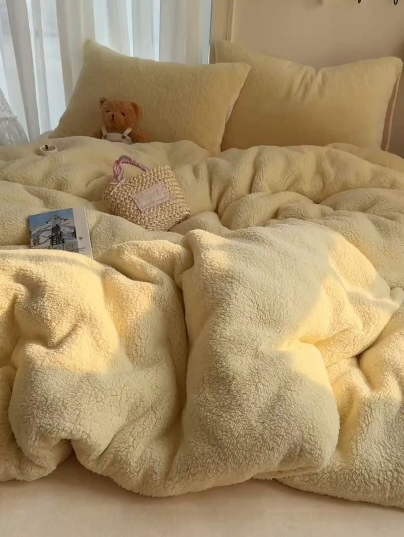 91家纺网 家纺一手货源 找家纺 顾里家纺 2025新款ins韩系糯糯羊羔绒四套件 羊羔奶黄