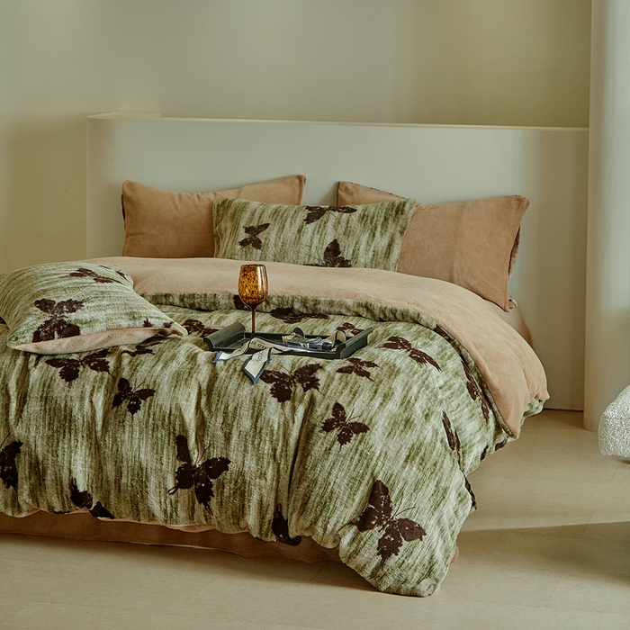 91家纺网 家纺一手货源 找家纺 缘生活 2025新款仿兔毛绒印花四件套 仿兔毛绒 蝴蝶-抹茶绿