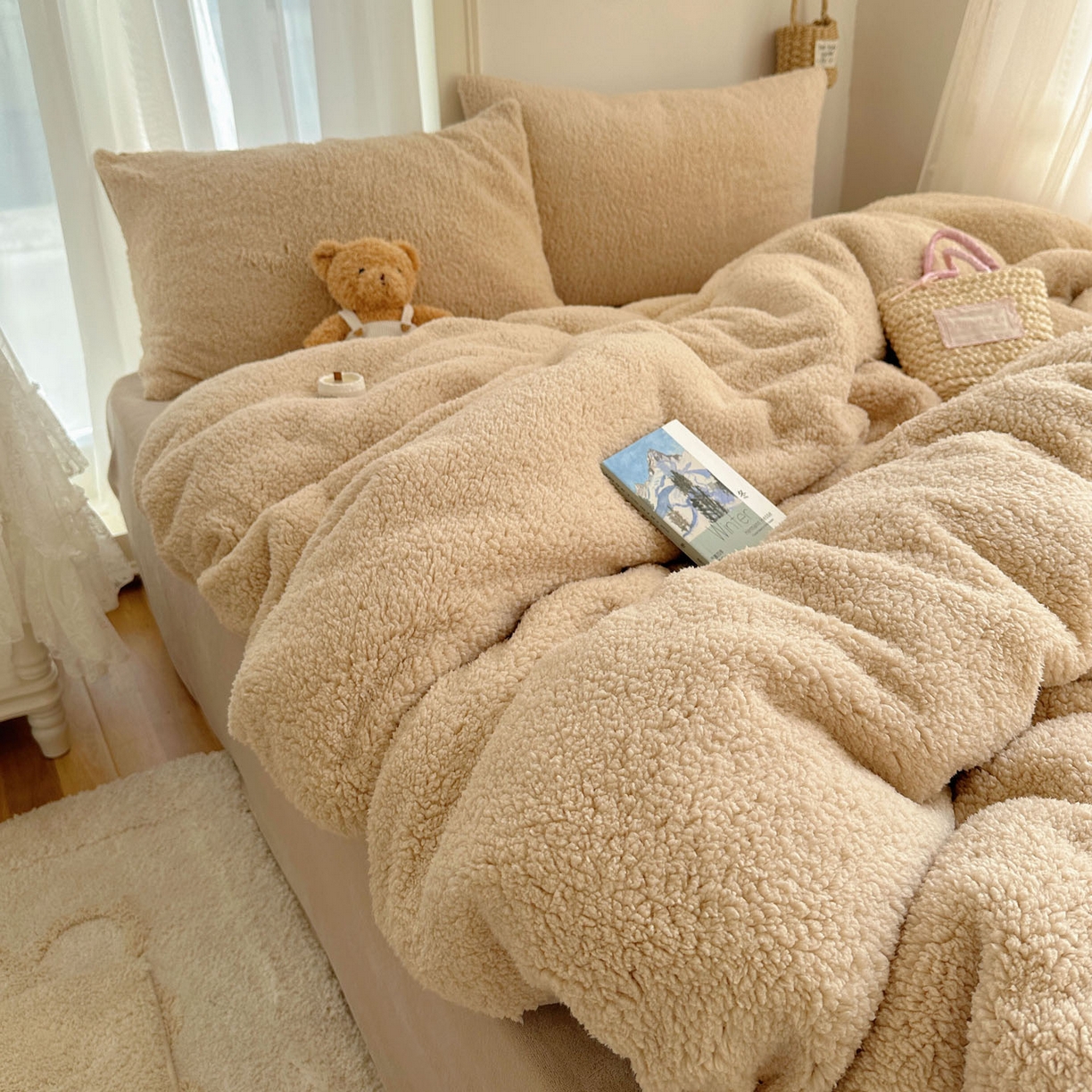 91家纺网 家纺一手货源 找家纺 顾里家纺 2025新款ins韩系糯糯羊羔绒四套件 羊羔暖咖