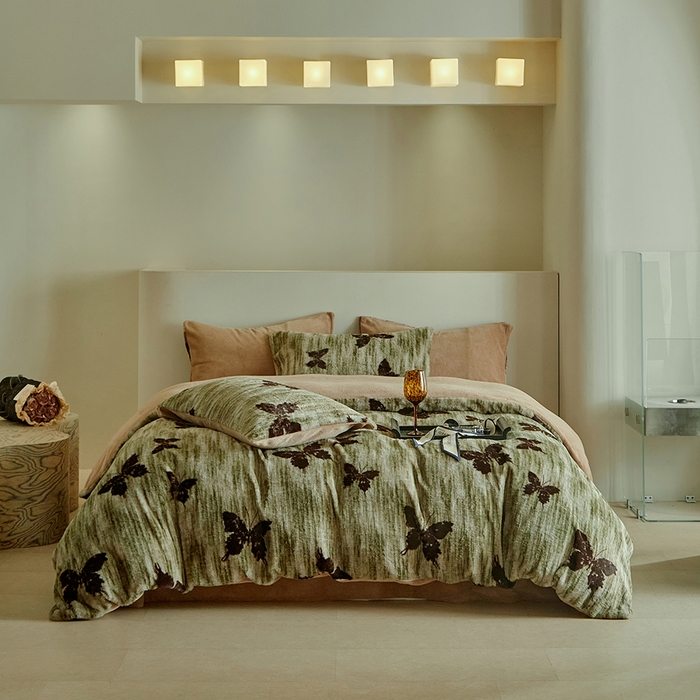 91家纺网 家纺一手货源 找家纺 缘生活 2025新款仿兔毛绒印花四件套 仿兔毛绒 蝴蝶-抹茶绿