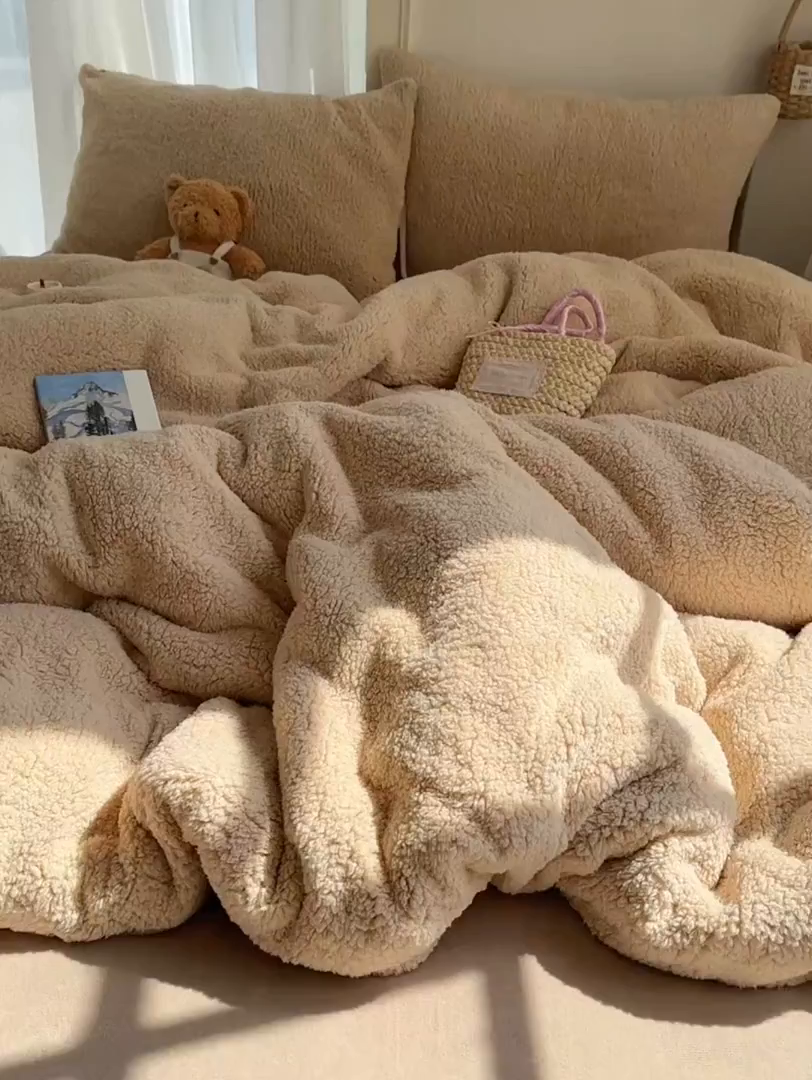 91家纺网 家纺一手货源 找家纺 顾里家纺 2025新款ins韩系糯糯羊羔绒四套件 羊羔暖咖