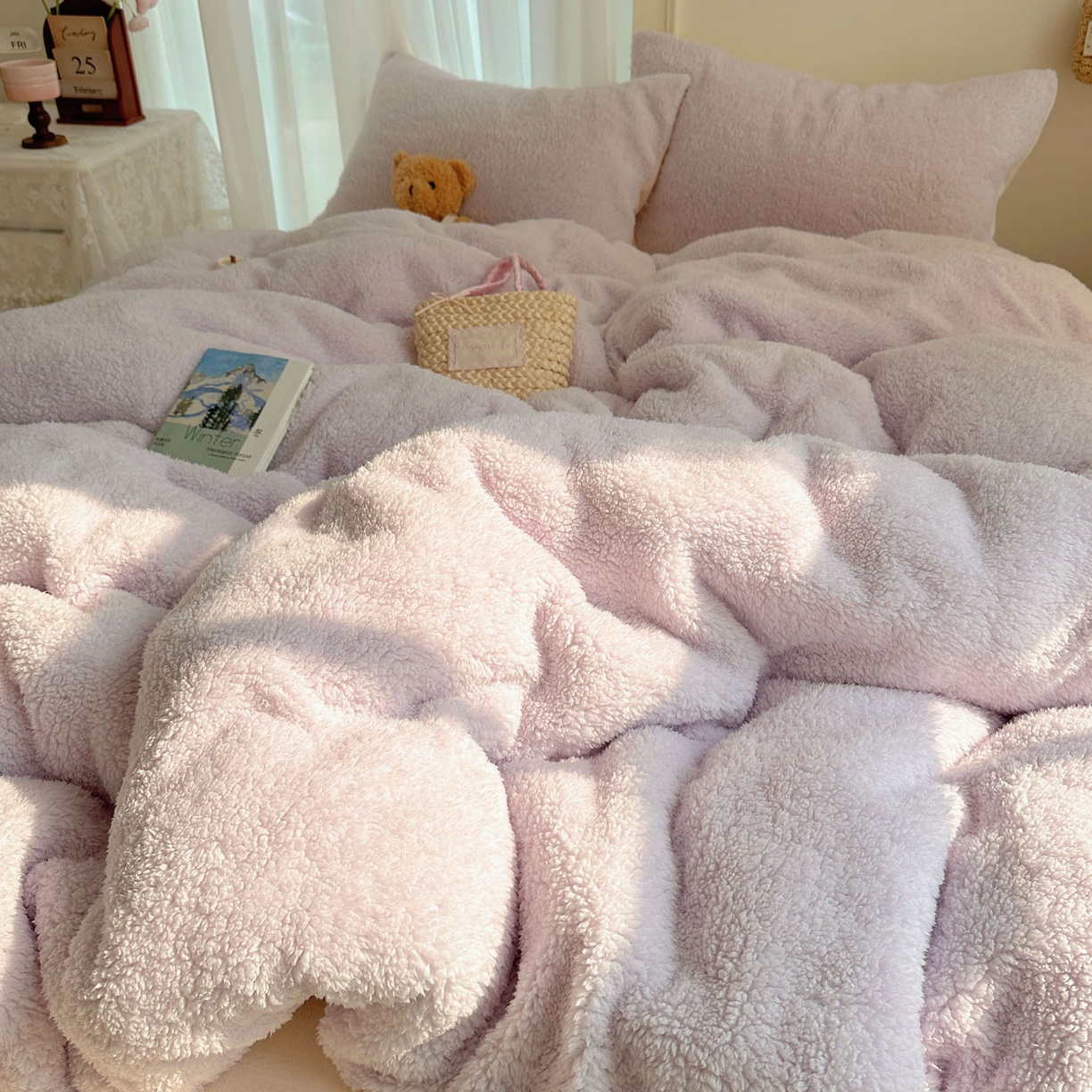 91家纺网 家纺一手货源 找家纺 顾里家纺 2025新款ins韩系糯糯羊羔绒四套件 羊羔紫黄