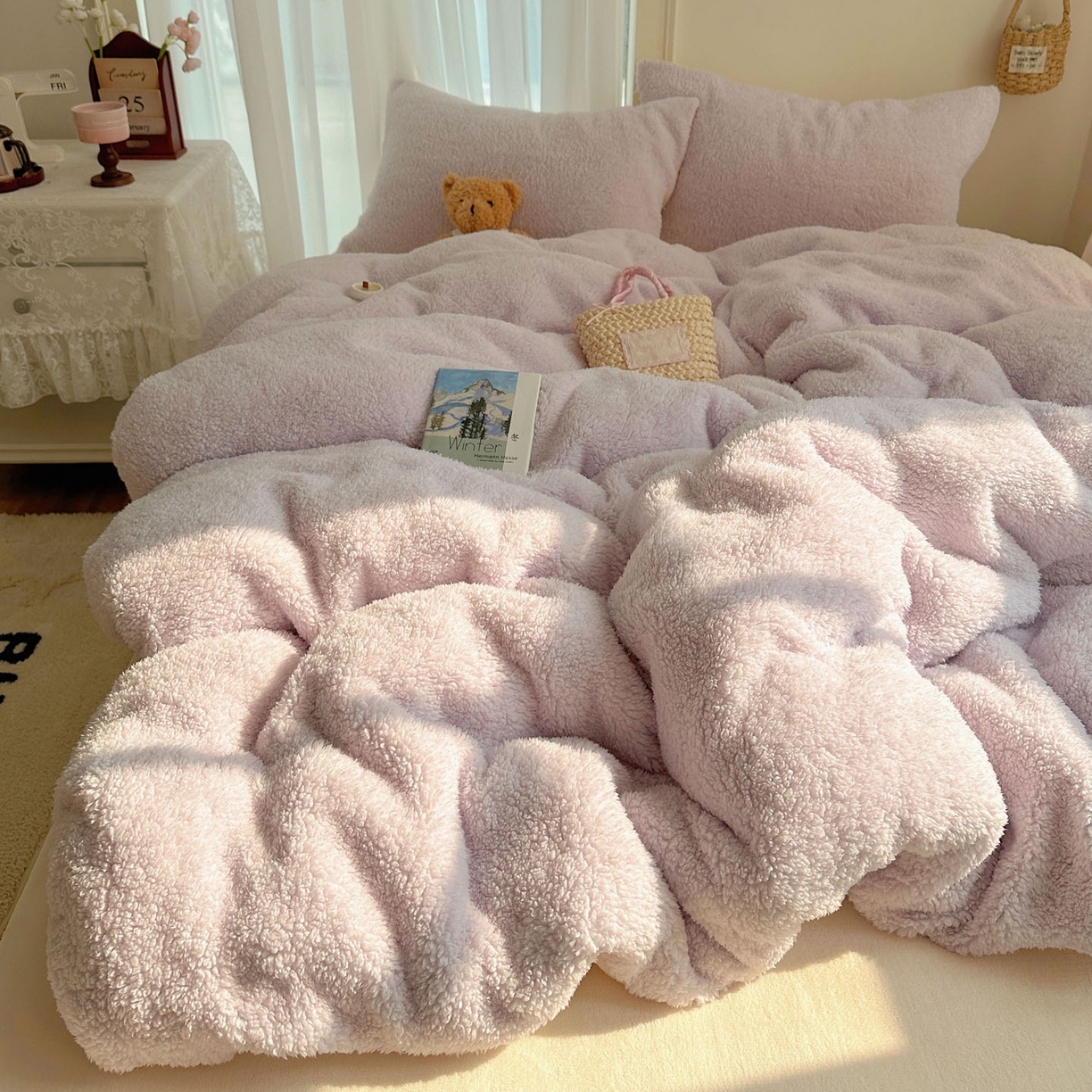 91家纺网 家纺一手货源 找家纺 顾里家纺 2025新款ins韩系糯糯羊羔绒四套件 羊羔紫黄