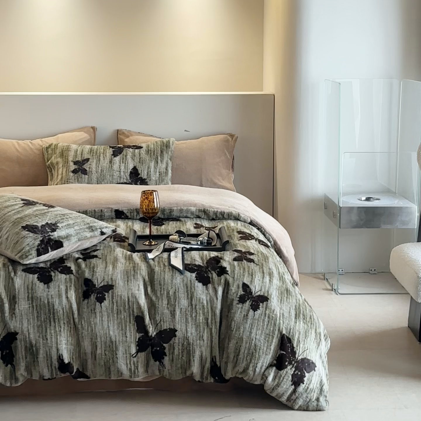 91家纺网 家纺一手货源 找家纺 缘生活 2025新款仿兔毛绒印花四件套 仿兔毛绒 蝴蝶-抹茶绿