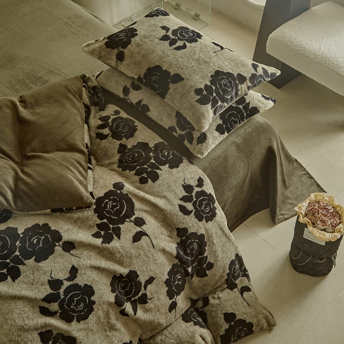 91家纺网 家纺一手货源 找家纺 缘生活 2025新款仿兔毛绒印花四件套 仿兔毛绒 玫瑰-墨绿