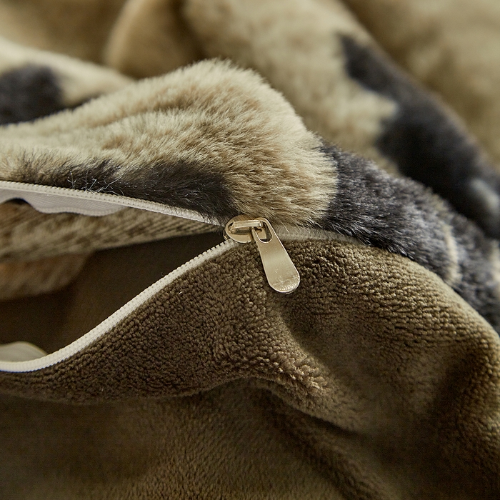 91家纺网 家纺一手货源 找家纺 缘生活 2025新款仿兔毛绒印花四件套 仿兔毛绒 玫瑰-墨绿