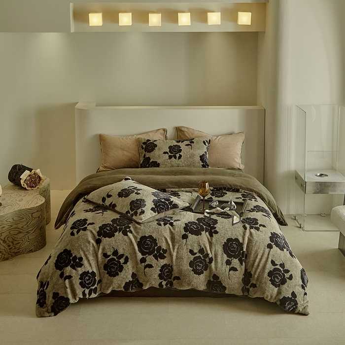 91家纺网 家纺一手货源 找家纺 缘生活 2025新款仿兔毛绒印花四件套 仿兔毛绒 玫瑰-墨绿