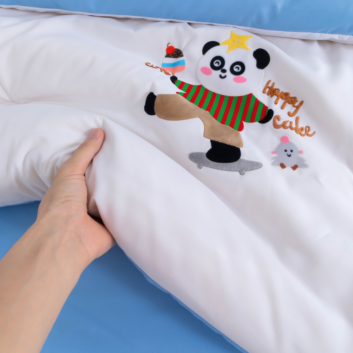 91家纺网 家纺一手货源 找家纺 （总）瑶瑶家居 2025新款毛巾绣双拼抗菌大豆被被子被芯