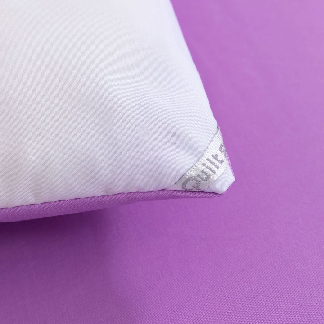 91家纺网 家纺一手货源 找家纺 瑶瑶家居 2025新款毛巾绣双拼抗菌大豆被被子被芯 可爱熊白色+紫色