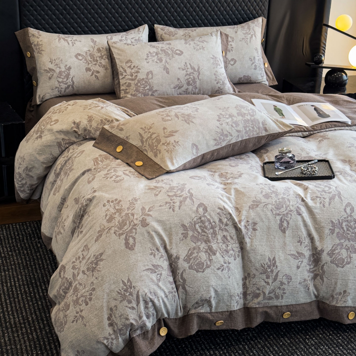 91家纺网 家纺一手货源 找家纺 晚爱家纺（原晚安家居） 2025新款A类原麻四件套纽扣款加厚双层纱仿亚麻套件四件套古堡花园咖