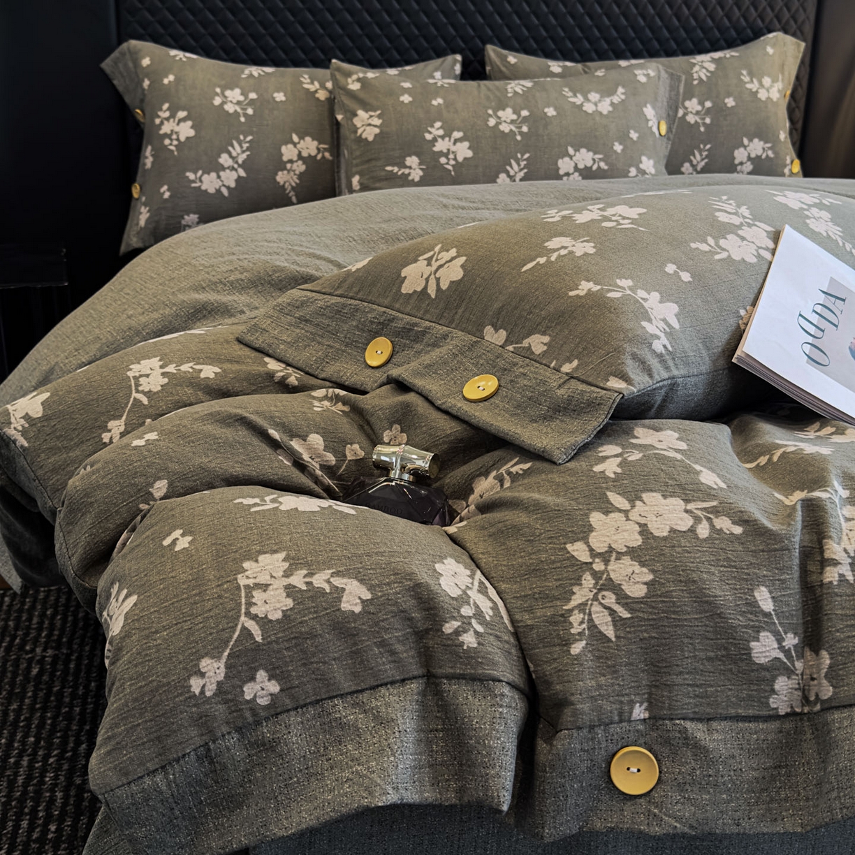 91家纺网 家纺一手货源 找家纺 晚爱家纺（原晚安家居） 2025新款A类原麻四件套纽扣款加厚双层纱仿亚麻套件四件套曼妙花园绿