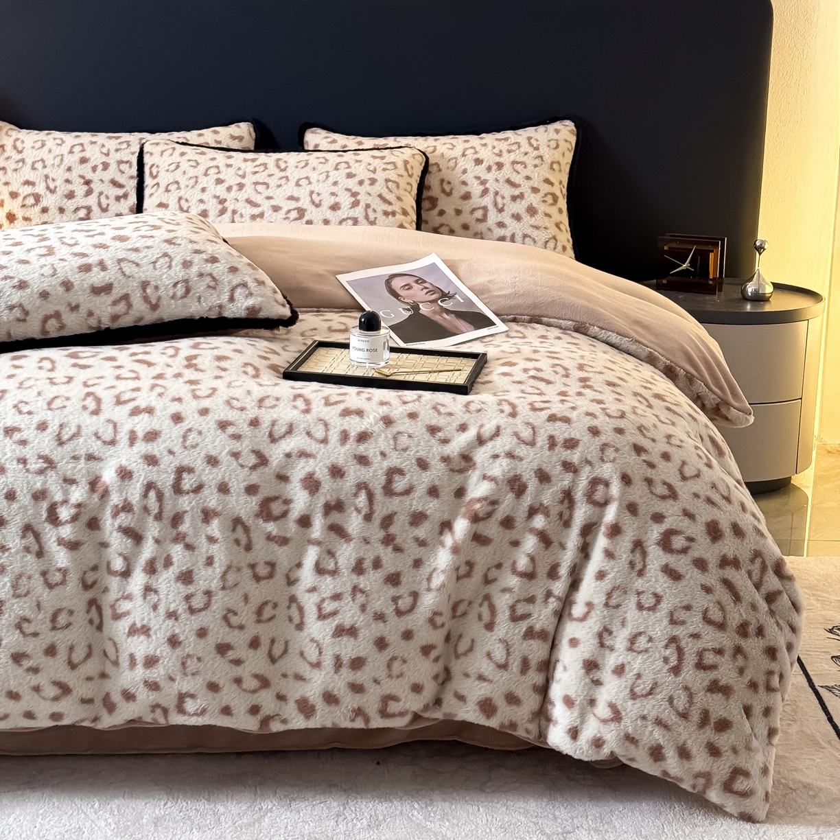 91家纺网 家纺一手货源 找家纺 （总）KA家纺 2025新款秋冬兔毛边工艺款兔毛牛奶绒四件套