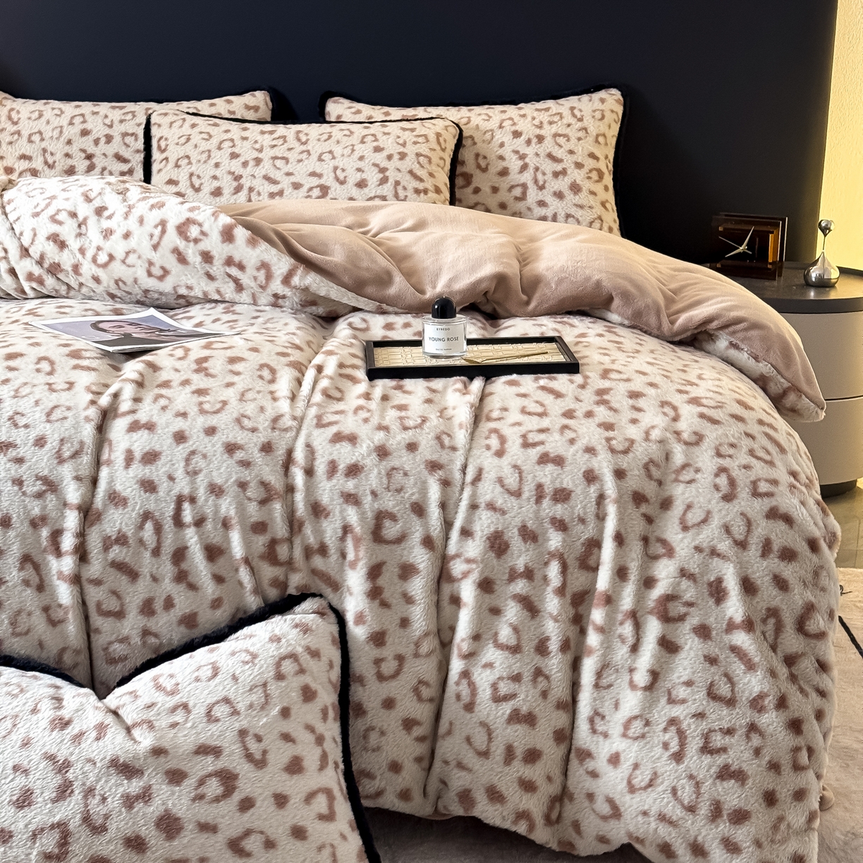 91家纺网 家纺一手货源 找家纺 （总）KA家纺 2025新款秋冬兔毛边工艺款兔毛牛奶绒四件套