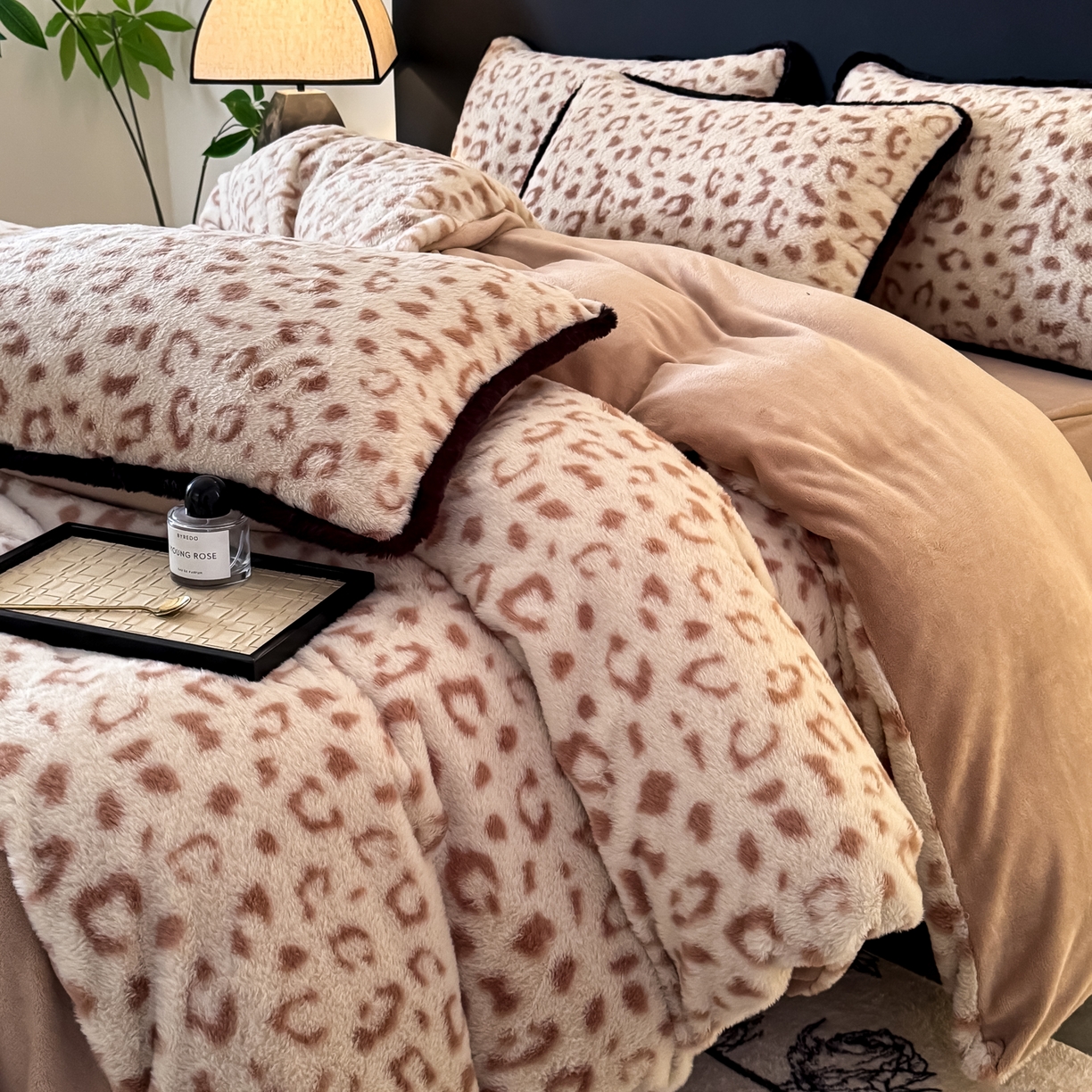 91家纺网 家纺一手货源 找家纺 （总）KA家纺 2025新款秋冬兔毛边工艺款兔毛牛奶绒四件套