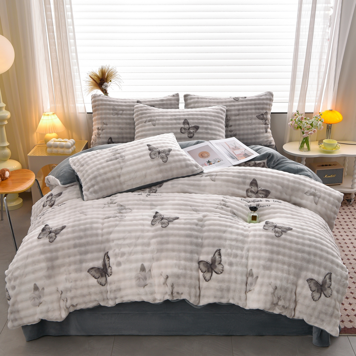 91家纺网 家纺一手货源 找家纺 苏迪网销供货 2025新款牛奶绒加厚高克重A类兔毛牛奶泡泡绒四件套 简影蝴蝶