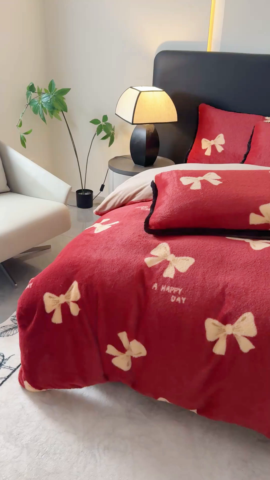 91家纺网 家纺一手货源 找家纺 KA家纺 2025新款秋冬兔毛边工艺款兔毛牛奶绒四件套 红彤彤