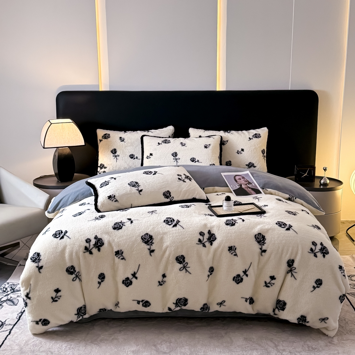 91家纺网 家纺一手货源 找家纺 KA家纺 2025新款秋冬兔毛边工艺款兔毛牛奶绒四件套 情浓浓