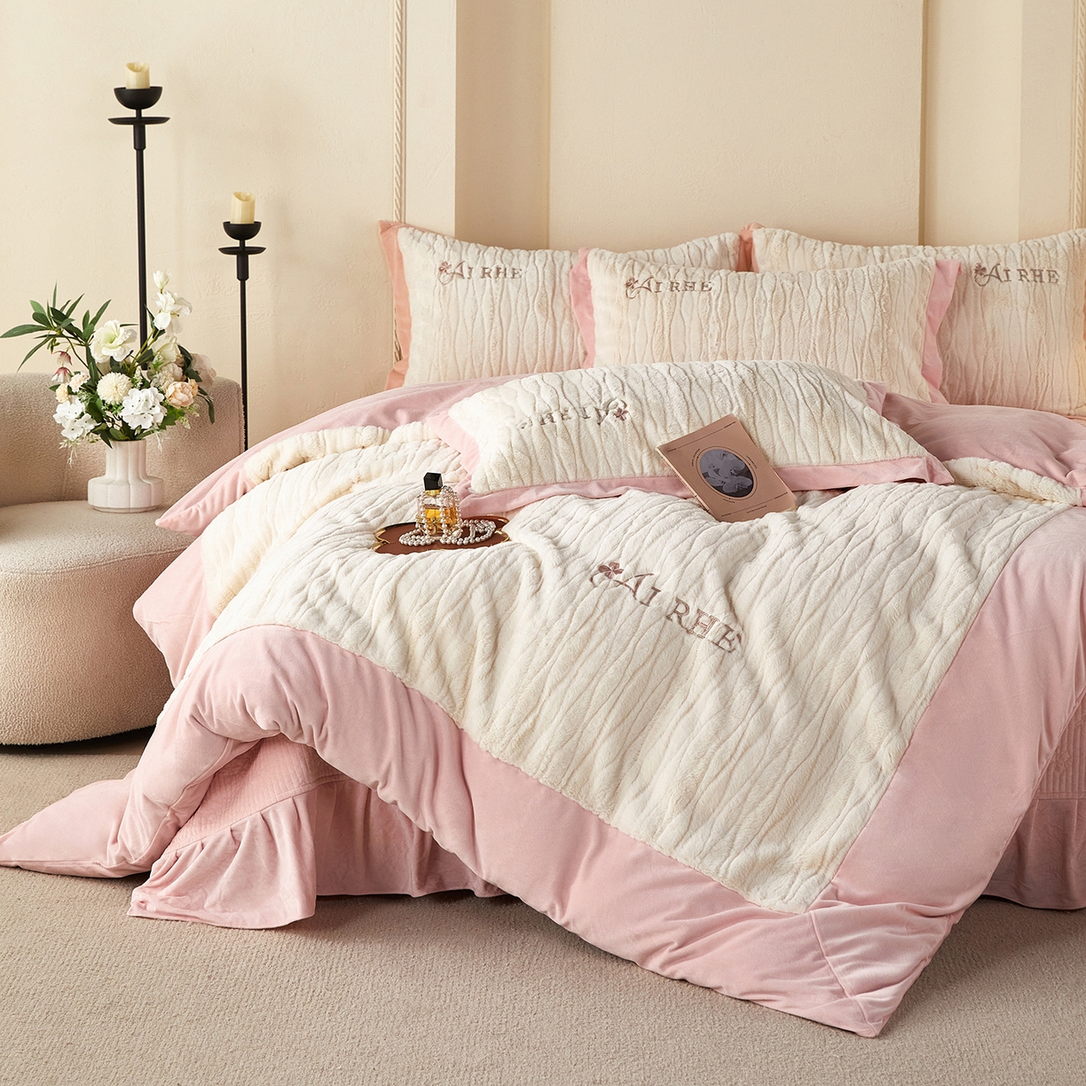 91家纺网 家纺一手货源 找家纺 （总）优希家纺 2025新款洛丽獭保暖四件套