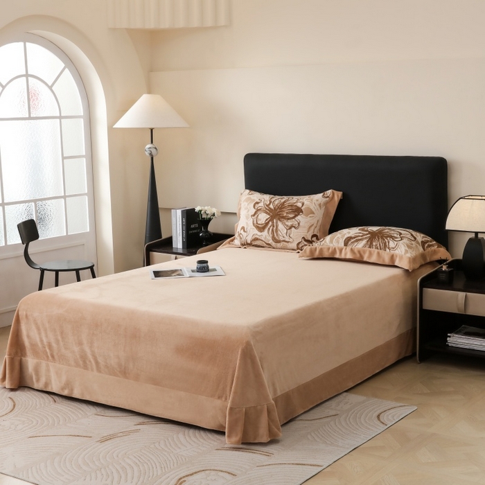 91家纺网 家纺一手货源 找家纺 千姿坊 2025新款冬季雕花牛奶绒加厚保暖四件套复古风轻奢烂花床单被套床上用品 优雅花卉-浅咖