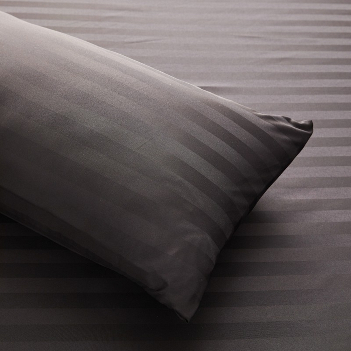 91家纺网 家纺一手货源 找家纺 梵克保罗 2025新款DT系列缎条工艺色丁床笠 DT-黑