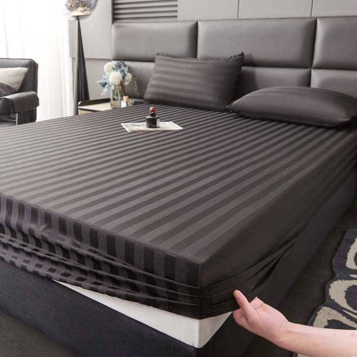 91家纺网 家纺一手货源 找家纺 梵克保罗 2025新款DT系列缎条工艺色丁床笠 DT-黑