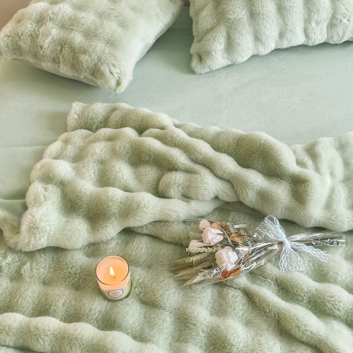 91家纺网 家纺一手货源 找家纺 大元 2025新款A类280g保暖大泡泡兔毛绒四件套 抹茶绿